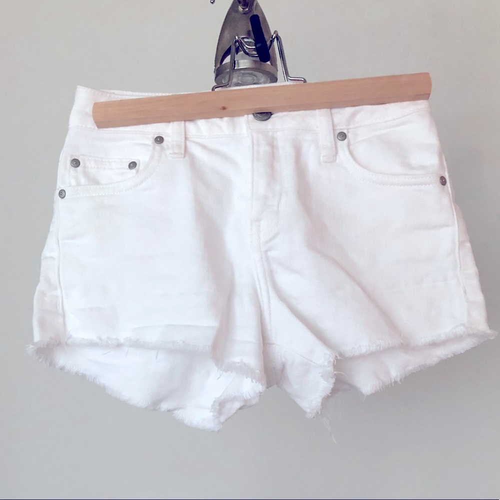 White Denim cutoff shorts from Aritzia sz 24 spring summer
